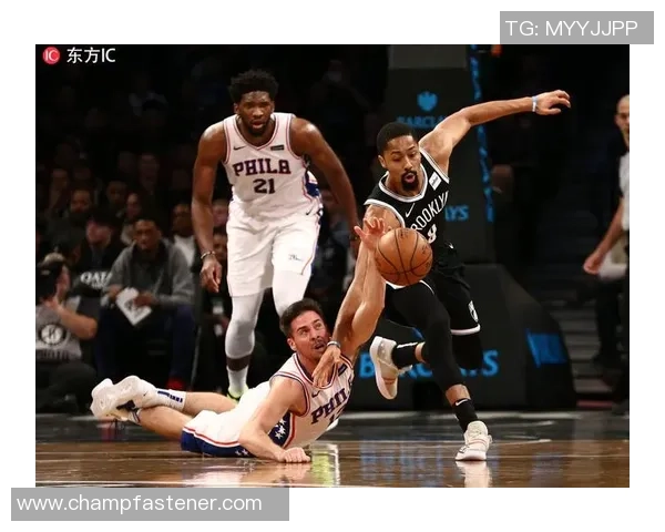 201776人见证篮网季前赛精彩对决热情高涨的篮球盛宴 201776人见证篮网季前赛精彩对决热情高涨的篮球盛宴