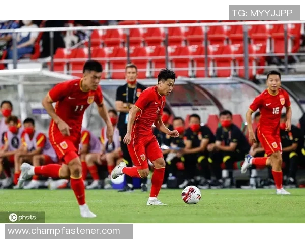 东亚杯中国队与日本队对决成绩回顾与分析