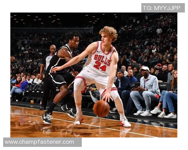 劳里马尔卡宁的崛起之路:从新秀到NBA明星的蜕变与挑战 劳里马尔卡宁的崛起之路:从新秀到NBA明星的蜕变与挑战