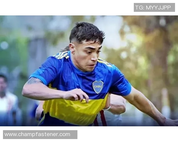 博卡青年与圣塔菲的激烈对决揭示阿根廷足球的魅力与竞争力 博卡青年与圣塔菲的激烈对决揭示阿根廷足球的魅力与竞争力