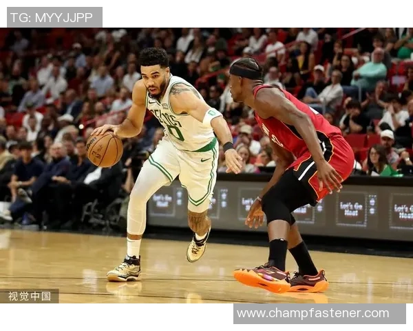 热火与凯尔特人激战正酣谁能在季后赛中笑到最后